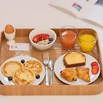 Exquis Hotel 3*